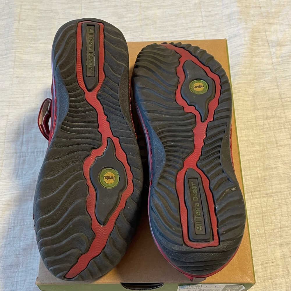 Jambu Adven Designs Red Shoe Ladies Size 6.5 Med. Adjustable Velcro strap. - Picture 4 of 5